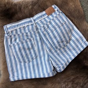 American Eagle Blue white high waisted shorts